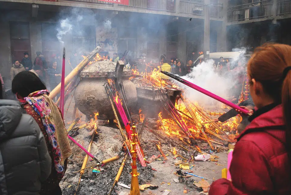 Encens et religions: quelles significations?