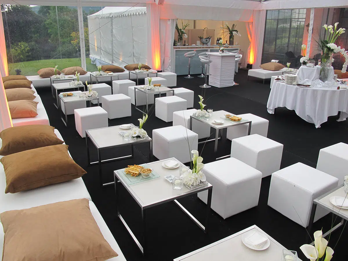 Faire la location de mobilier sur mesure