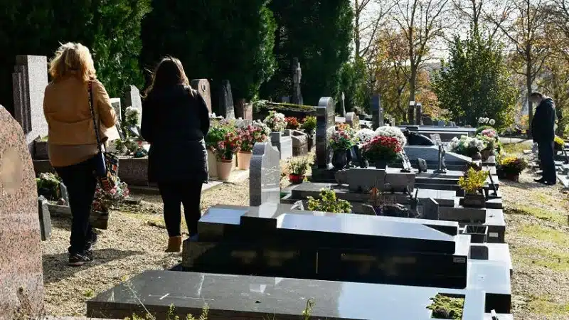 Savoir qu’une personne est décédée sur le web Comment faire